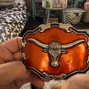 Burnt orange Univ of Texas belt buckle approx 4x5